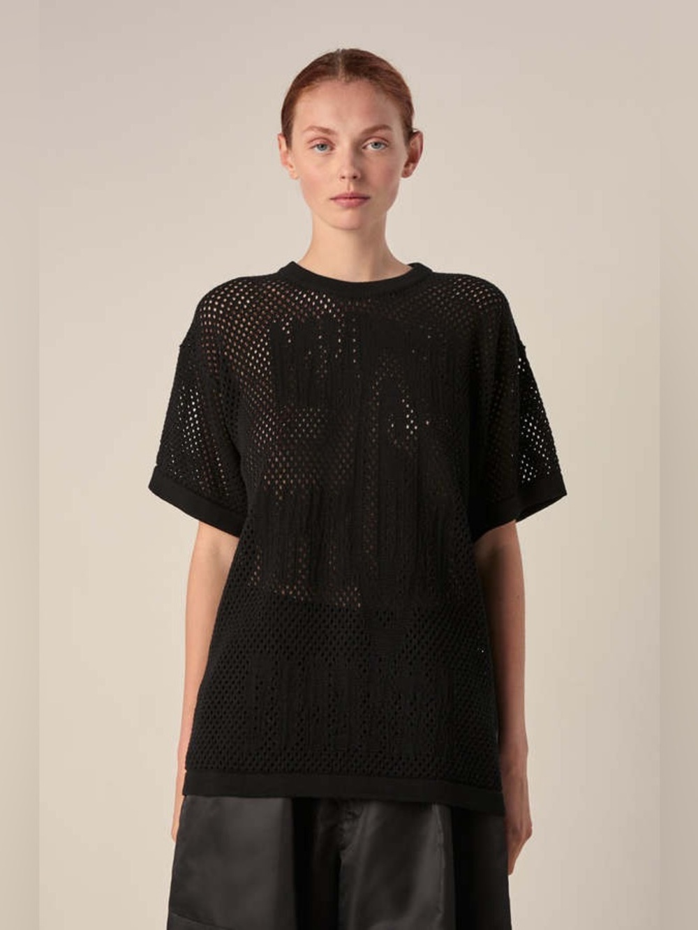 NWOT MM6 MM6 MAISON. MARGIELA PERFORATED OVERSIZED T-SHIRT - BLACK SIZE XL